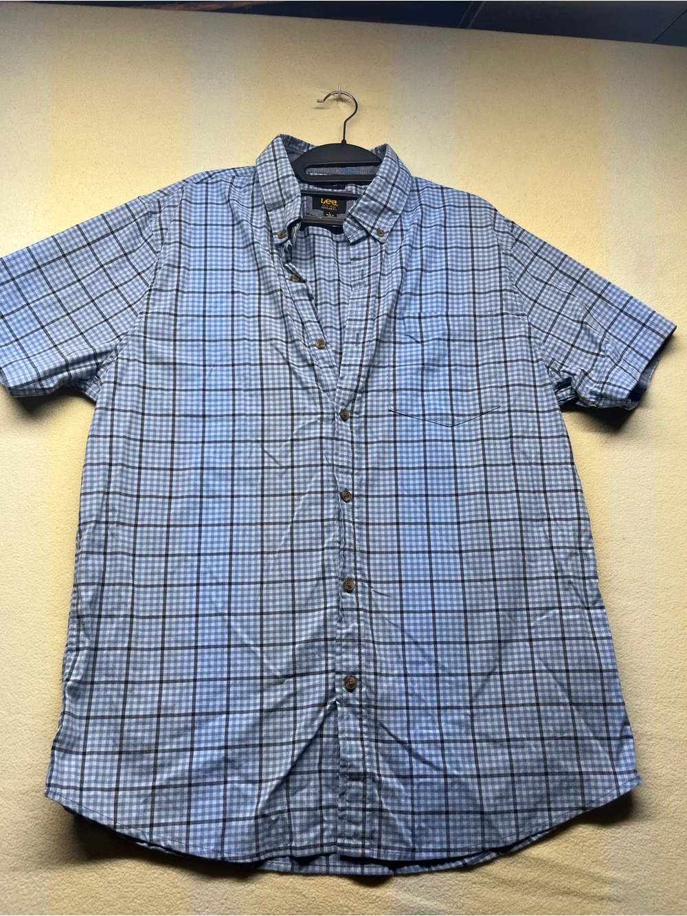 Lee Blue Plaid Short-Sleeve Button-Up Shirt